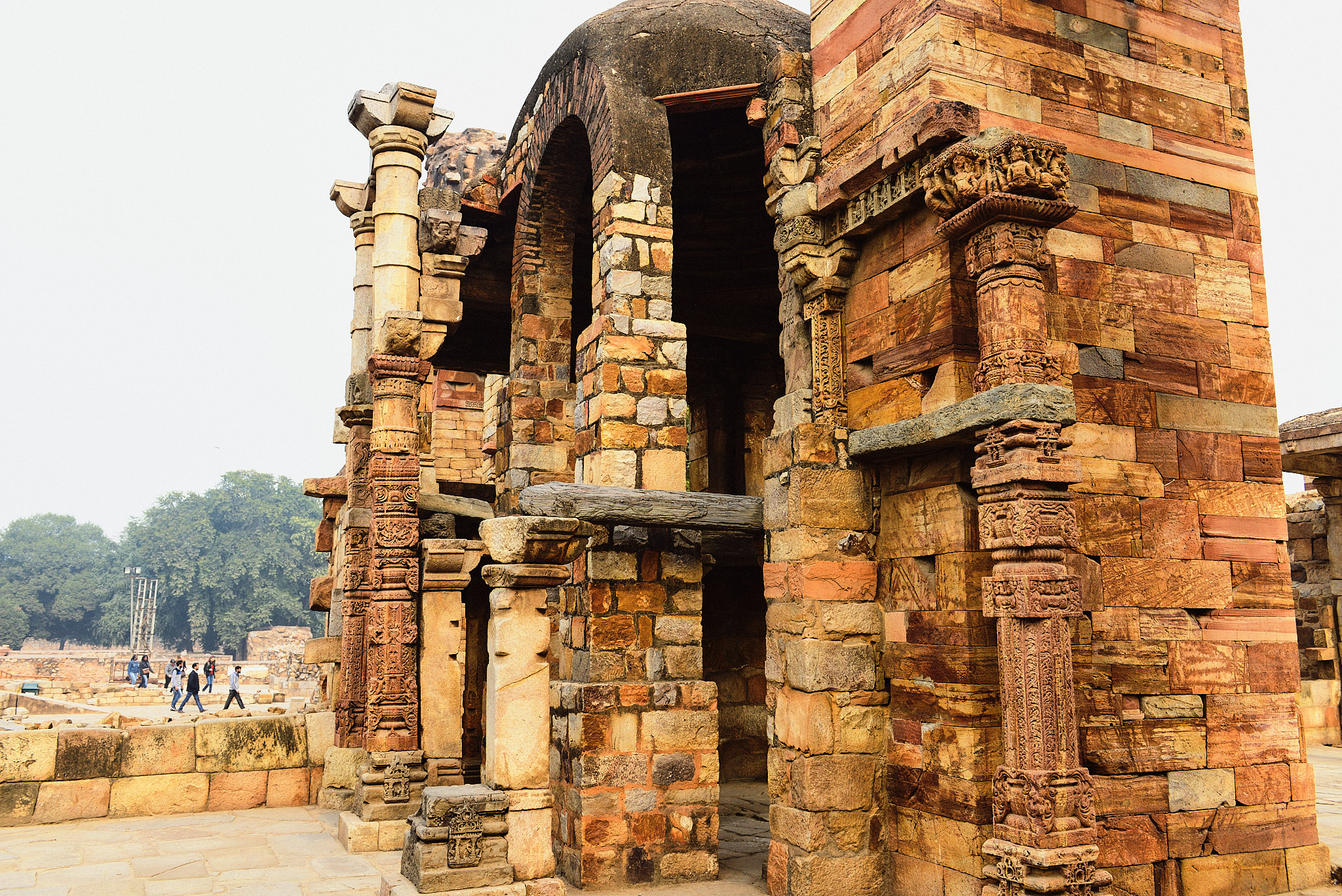 20140104 281 델리 쿠트브 미나르 (철 기둥)